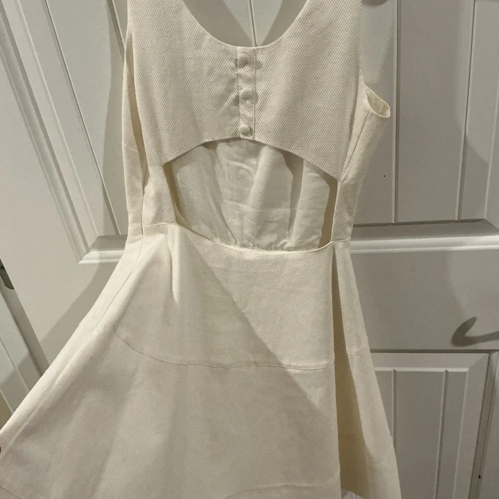 White Mimi dress - Picture 2 of 4